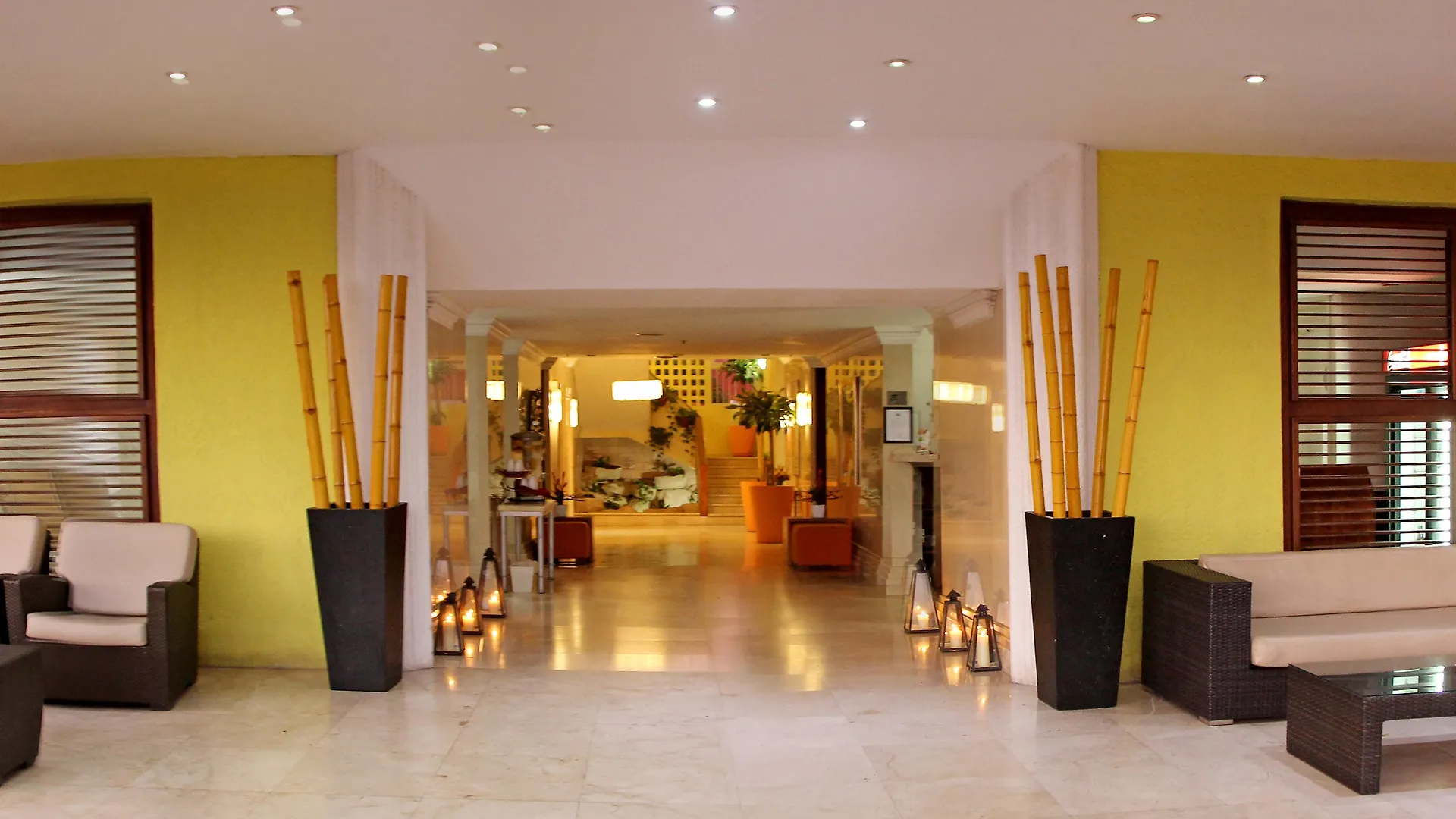 Tryp By Wyndham Aruba Adults Only Hotel Palm Beach 3*,  Aruba