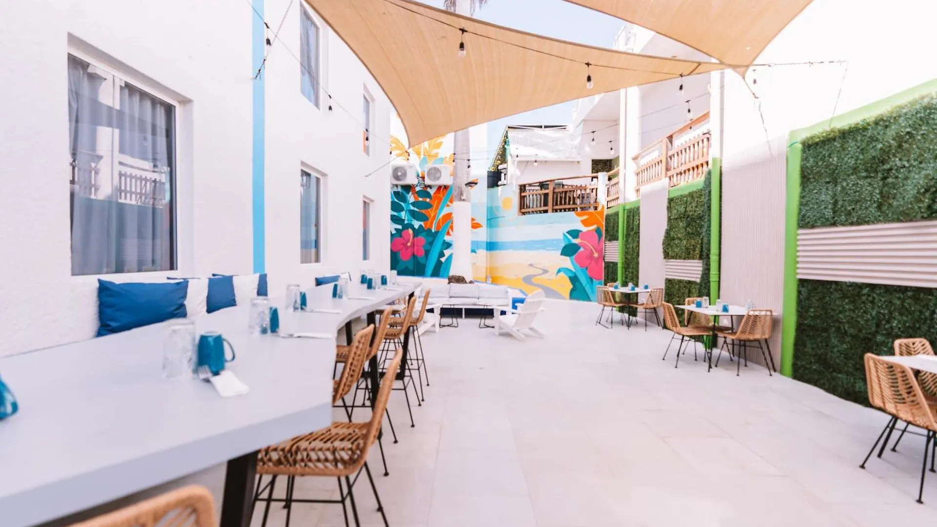 Tryp By Wyndham Aruba Adults Only Hotel Palm Beach 3*,  Aruba